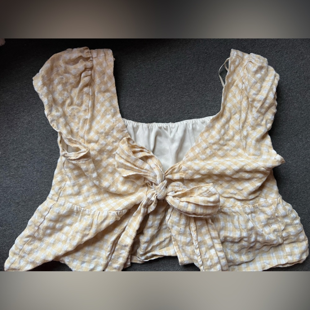 Baby Doll Tie up Shirt!